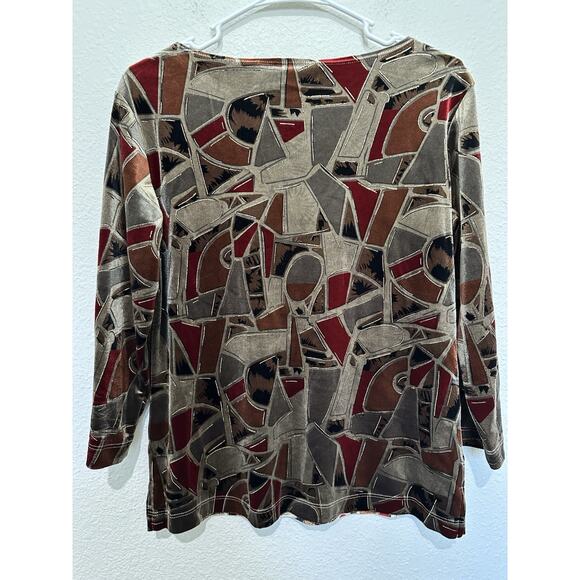 Chico's burnout velvet top with a geometric pattern Size 0 - Picture 6 of 8